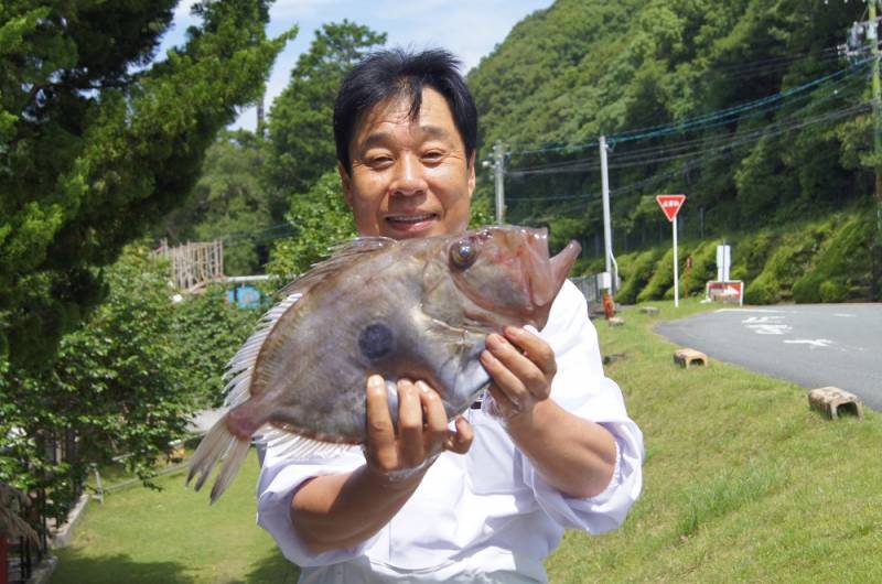 中西総料理長とマトウダイ