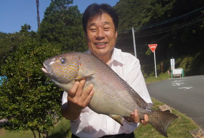 コロ鯛と中西総料理長