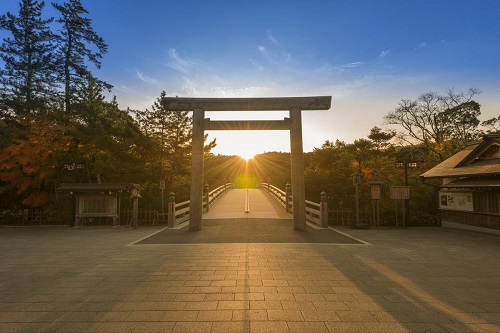 伊勢で有名な赤福餅。毎月、１日にしか食べられない”朔日餅”はご存知ですか？