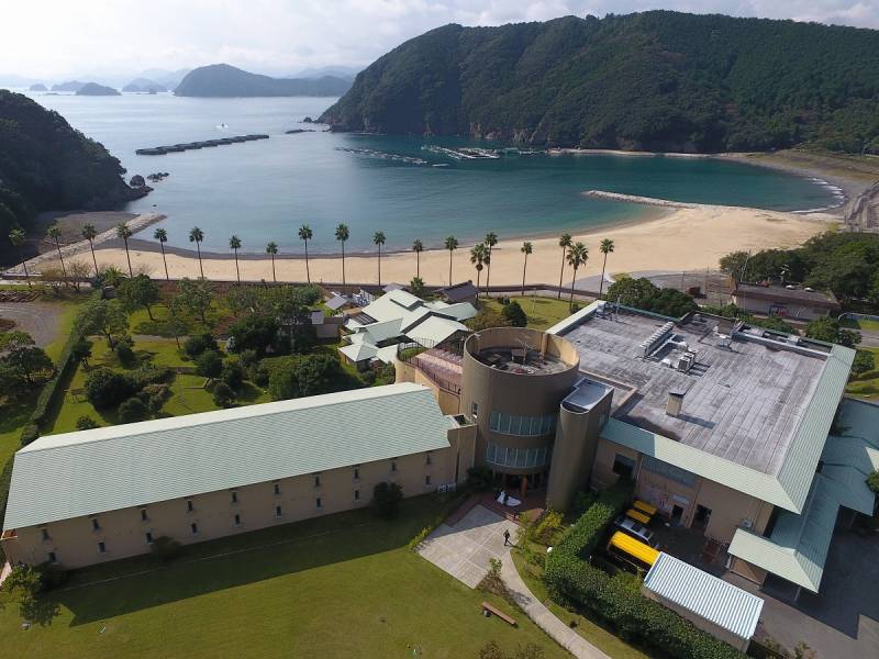 三重県立「熊野灘臨海公園・城ノ浜地区」のご案内動画です！！「ホテル季の座」・「孫太郎オートキャンプ場」・「海上釣堀正徳丸」など。英語表記もございます。