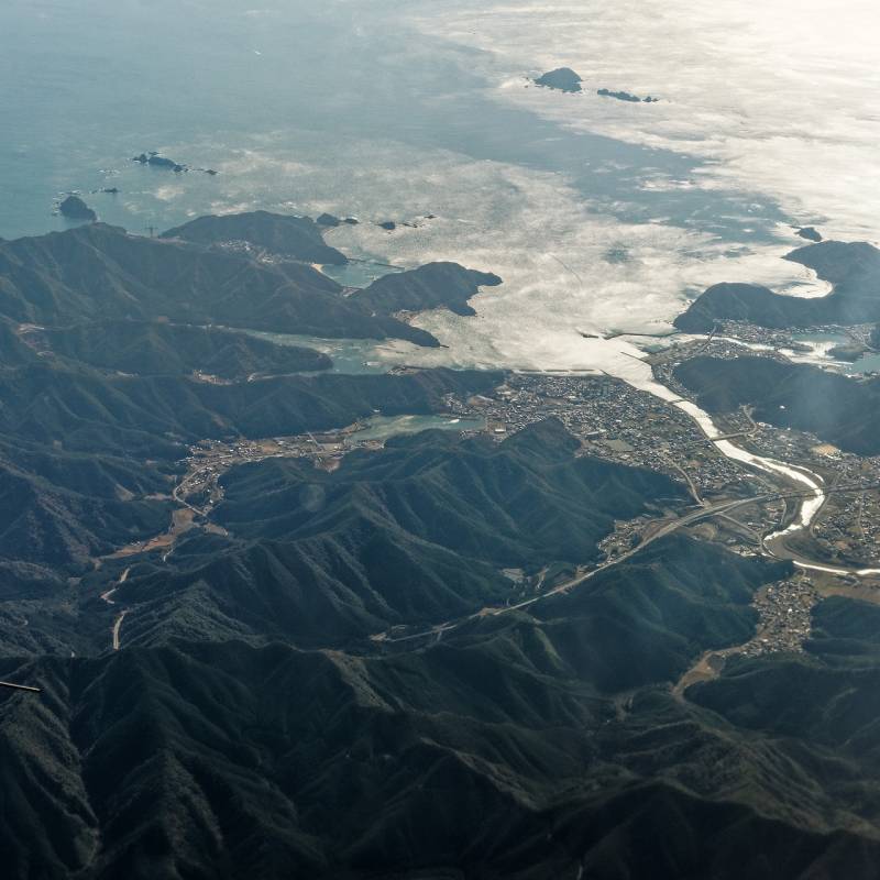 紀北町紀伊長島地区の上空から見る「ホテル季の座」