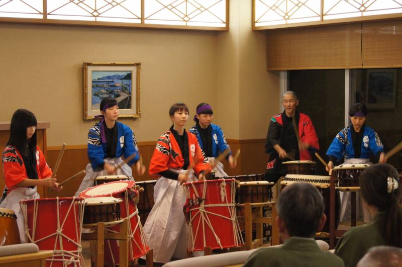 1月2日　太鼓・尺八による演奏「賀楽多」