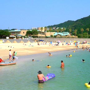 Shironohama beach